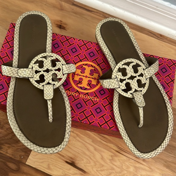 Tory Burch Miller Snake Skin Cream leather slides. Size 8 like new with box. - Picture 3 of 5